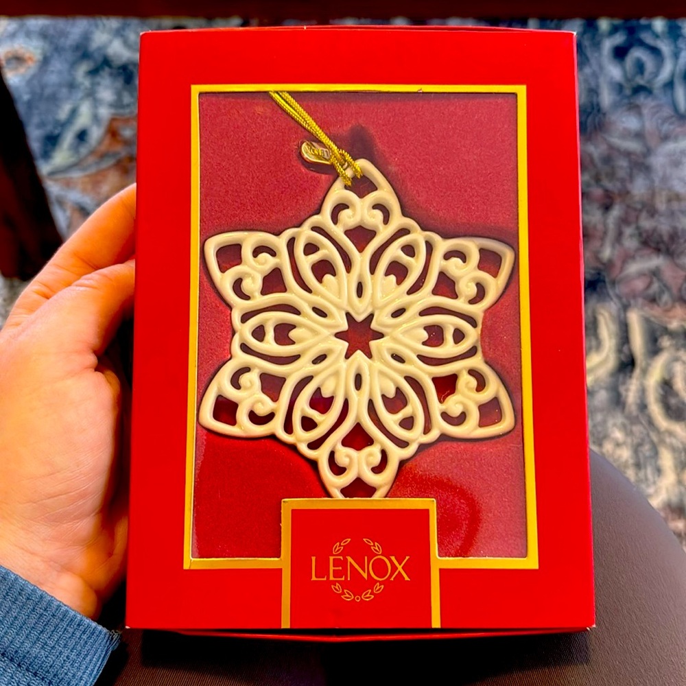 Lenox snow fantasies snowflake ornament 2022